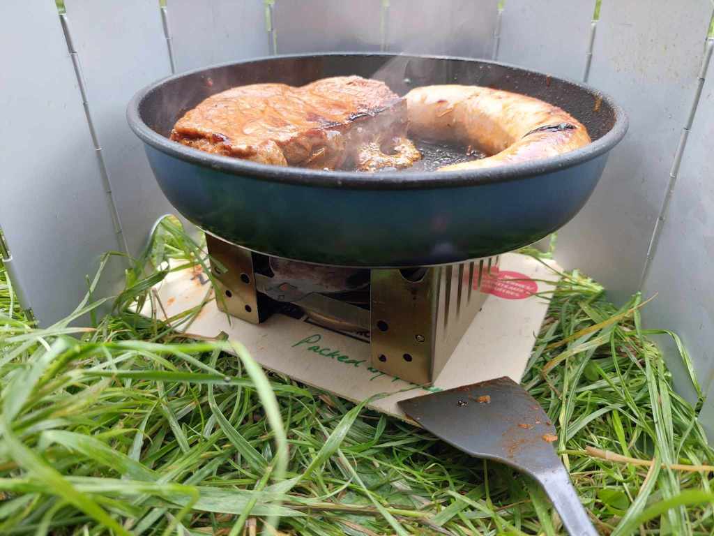 British army hexi cooker modified into a Trangia pot stand – Military ...